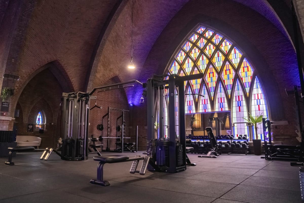 Holy Fit — Volledige inrichting